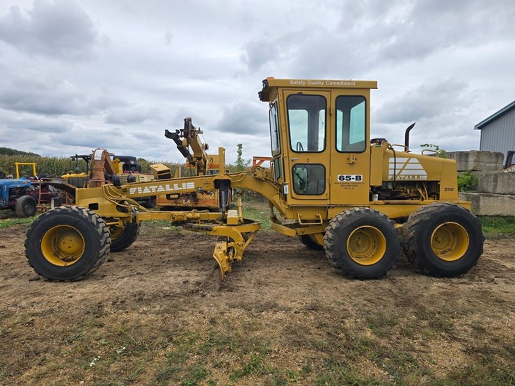 #2053-•-fiat-65-b-motor-grader-image-2