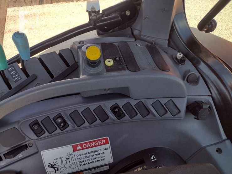 new-holland-ts115a-image-11