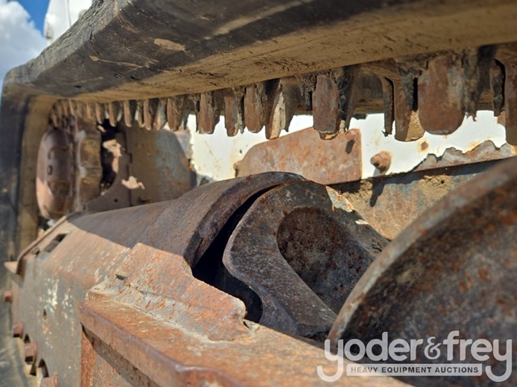 2016-bobcat-t590-image-15