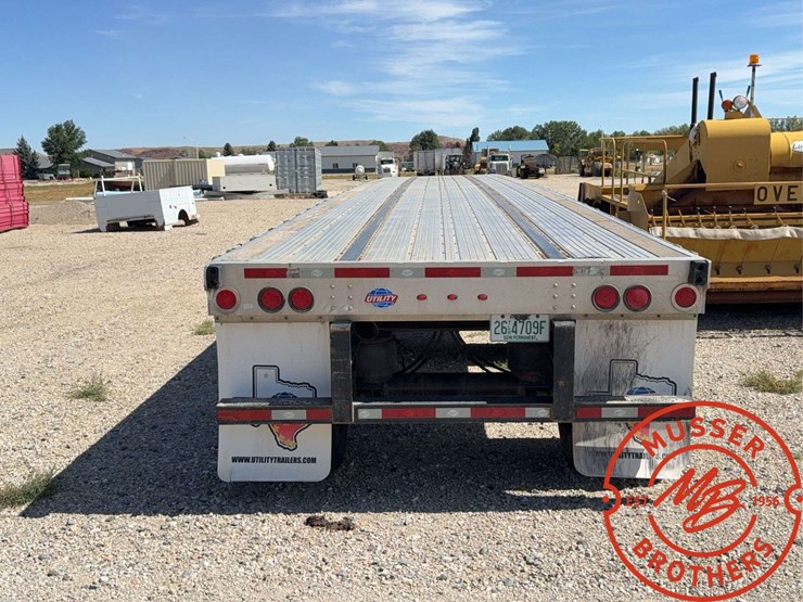 2020-utility-flatbed-image-6
