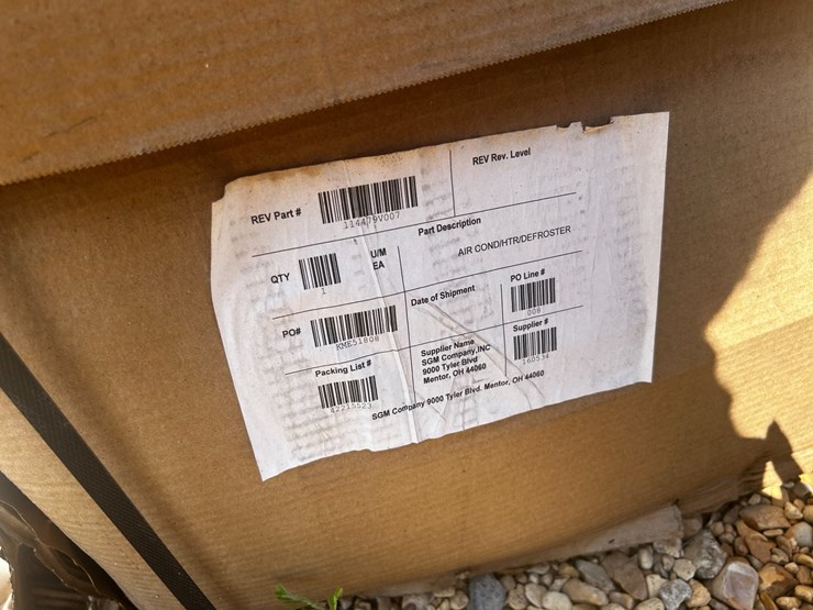 #42731-•-(3)-boxes-of-a/c-parts-image-2