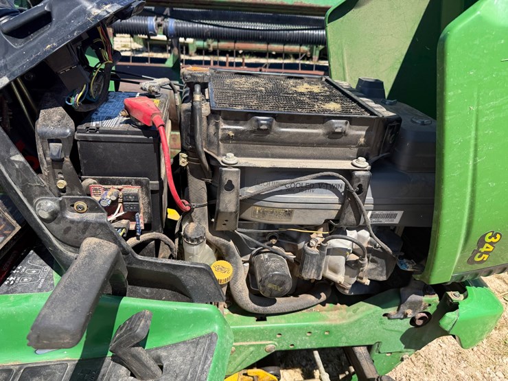 john-deere-345-image-13