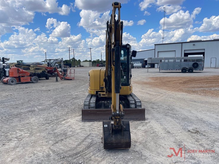 2018-cat-305.5e-2-cr-mini-excavator-image-4