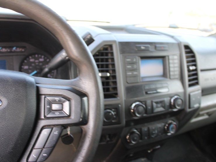 2019-ford-f350-image-8