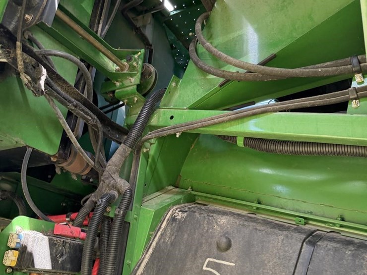 2011-john-deere-9870-sts-image-46