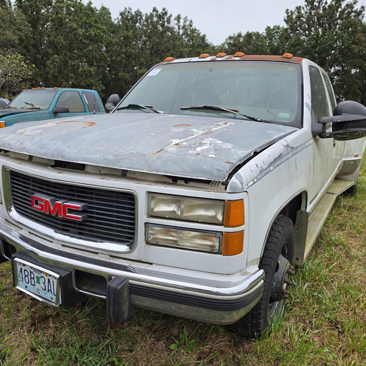 #25253 • 1995 GMC Sierra Pickup Truck