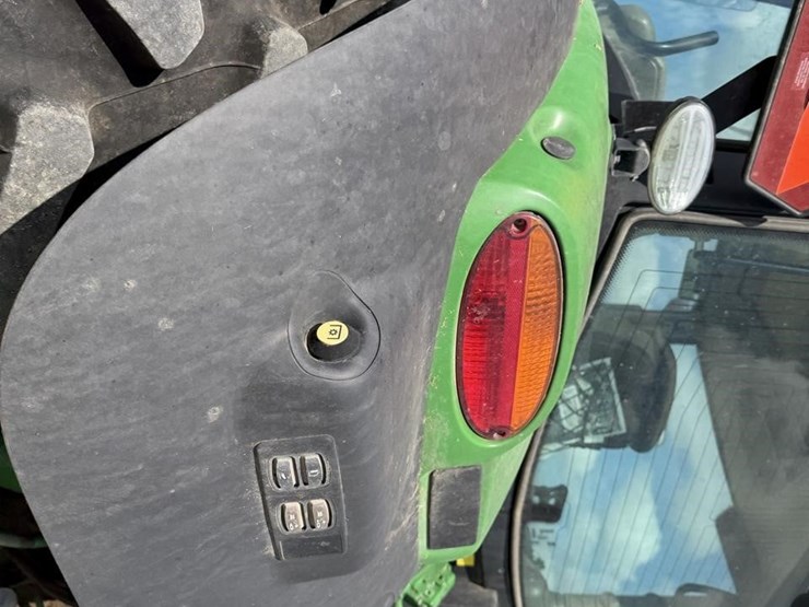 2021-john-deere-6155r-image-22