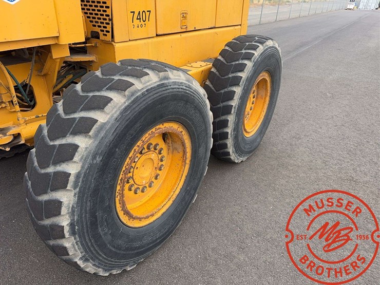 deere-670b-image-24