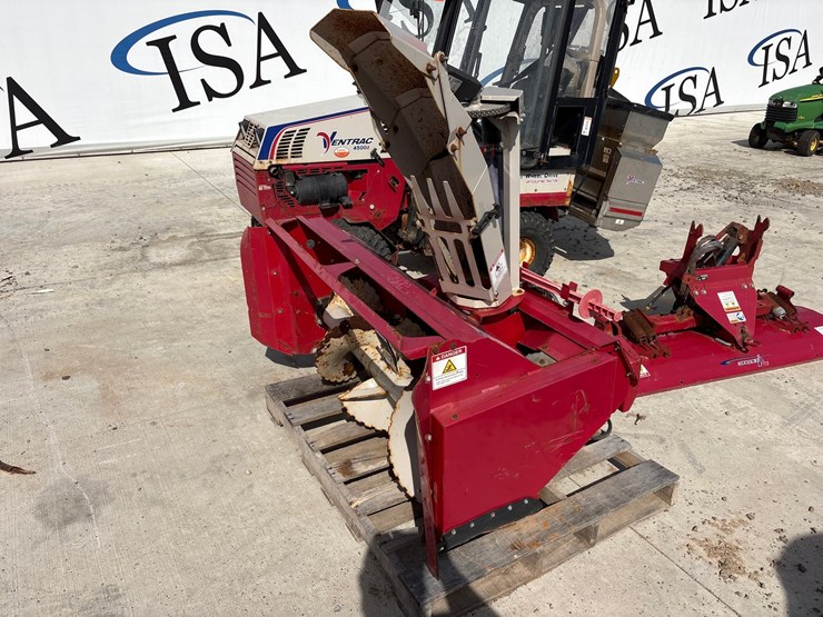 #5580-•-ventrac-kx523-snowblower-attachment-image-1