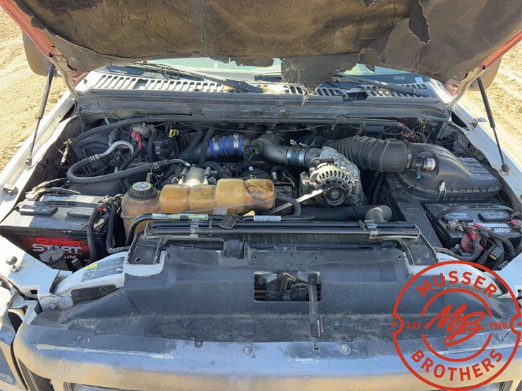2002-ford-f550-image-13