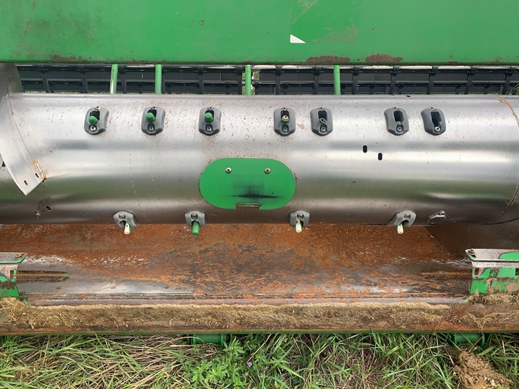 john-deere-630f-image-12