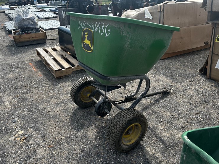 #86936-•-john-deere-seed-spreader-image-2