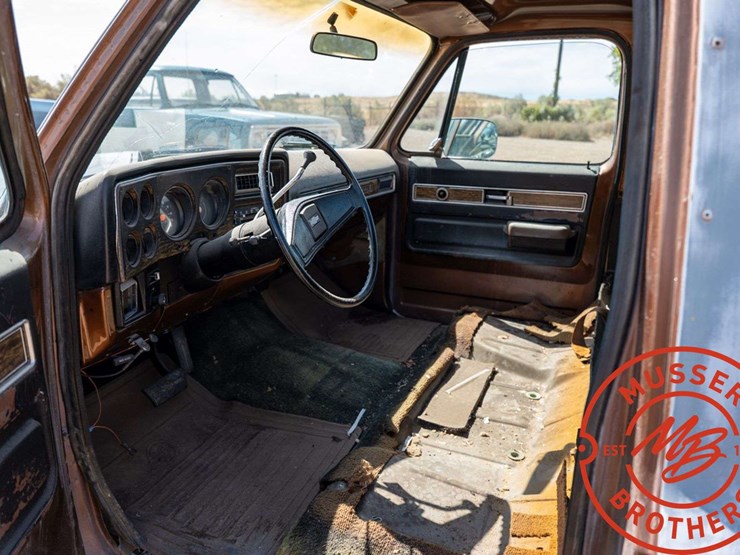 1975-chevrolet-c10-image-9
