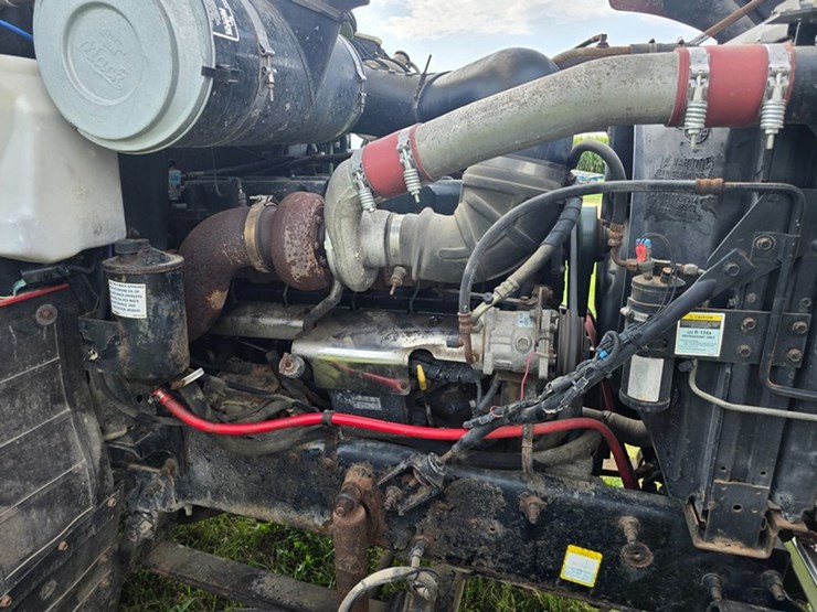 1999-mack-ch613-image-25