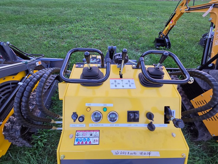 #2184-•-(edmore)ats-460-mini-skidsteer-image-6