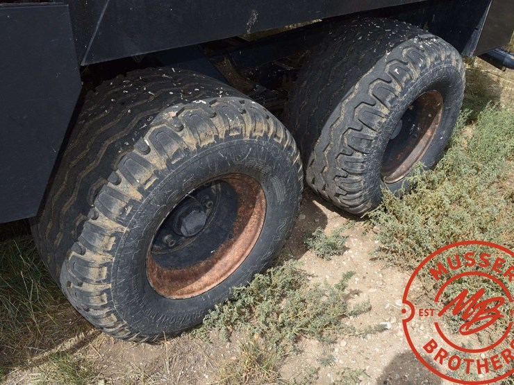 case-ih-lbx432-image-36