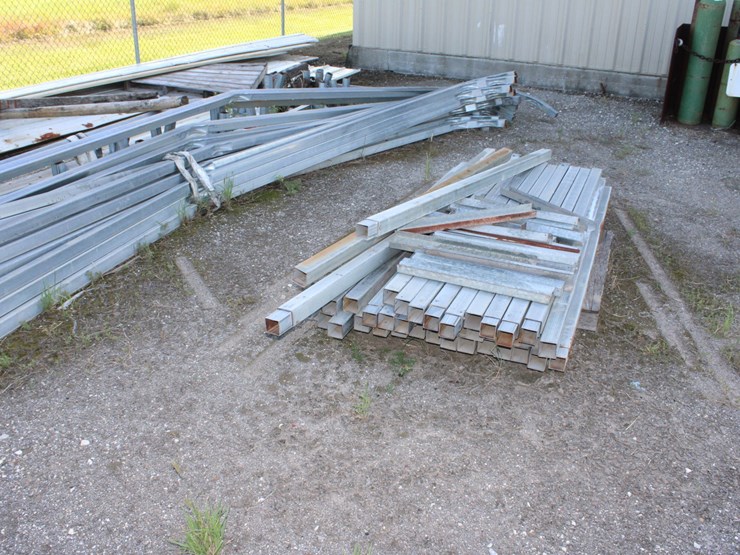 #1019-•-24'-x-31'-carport-image-4