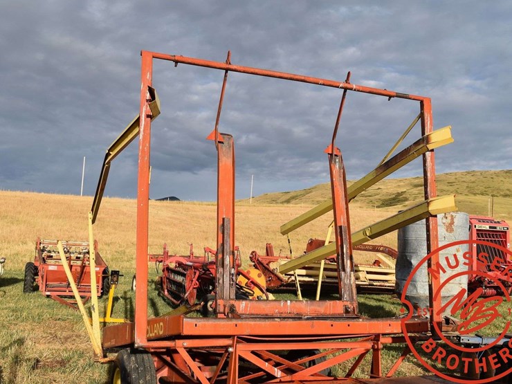 new-holland-1002-image-17