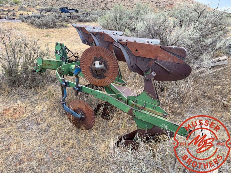 john-deere-4200-image-4