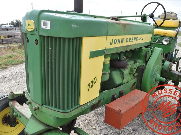 1957-john-deere-720-diesel-tractor-image-10