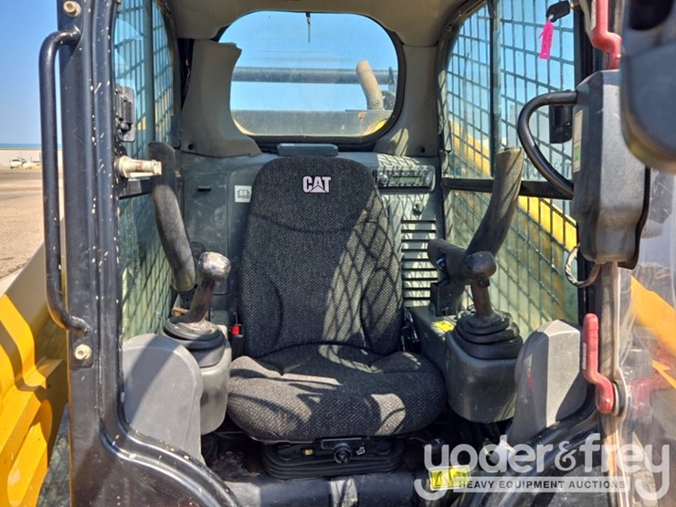 2019-caterpillar-299d2-image-48