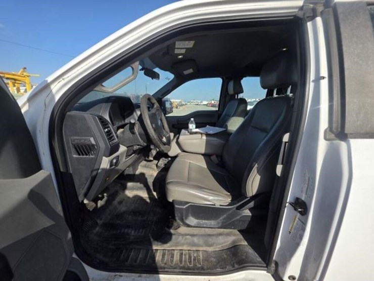 2017-ford-f150-image-5