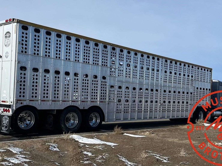 2003-merritt-cattle-trailer---53'-image-3