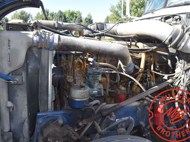2005-peterbilt-379-image-18