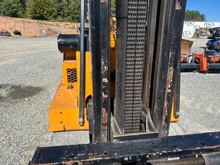 #5628-•-forklift-image-14