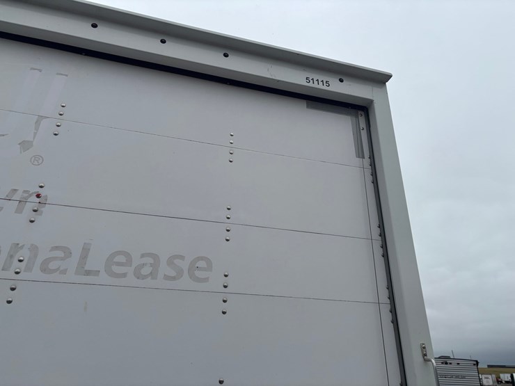 #2332-•-2021-isuzu-16'-box-truck-image-57