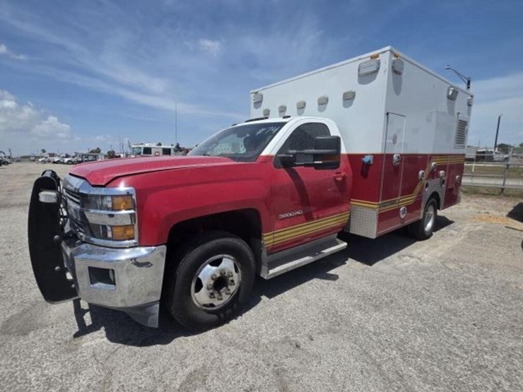 2015-chevrolet-silverado-1gb3czcg6ff627751-image-1