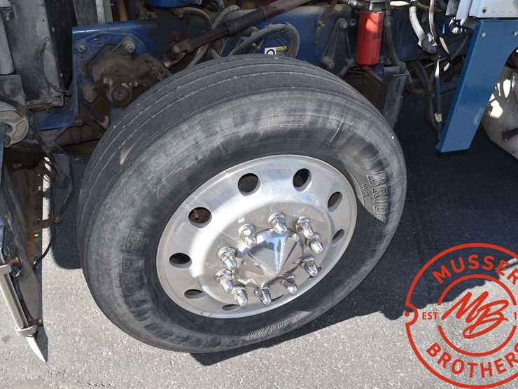 2005-peterbilt-379-image-19