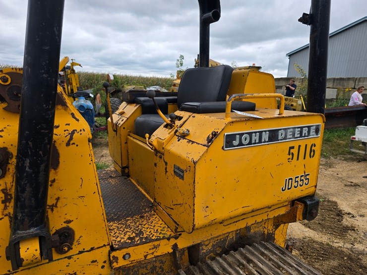 john-deere-555-image-35