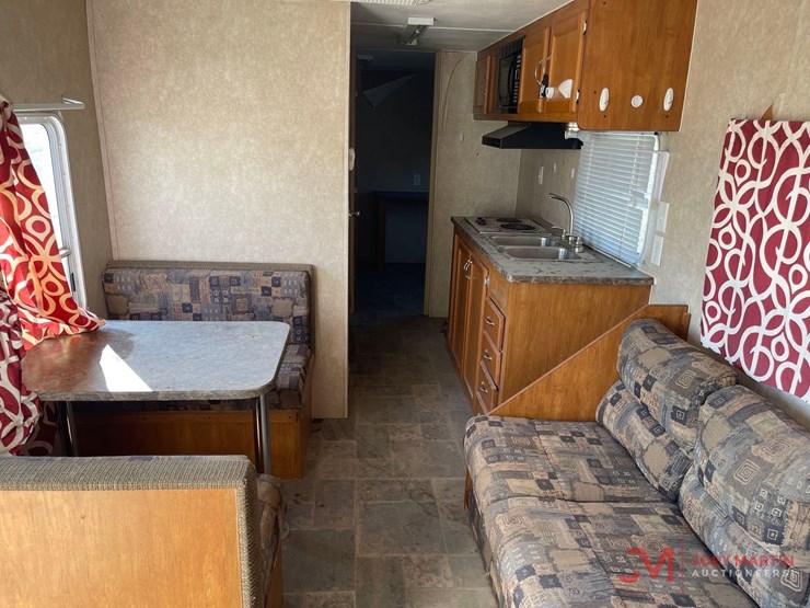 2015-allen-idle-time-t/a-camper-image-18