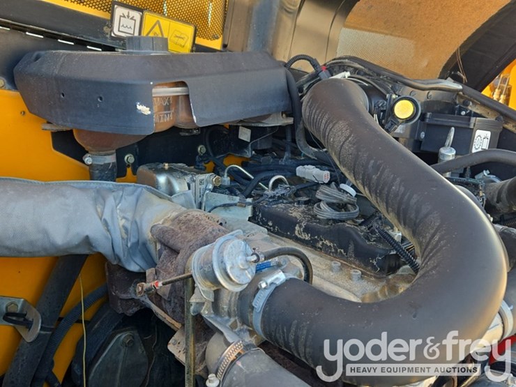 2017-jcb-507-42-image-45