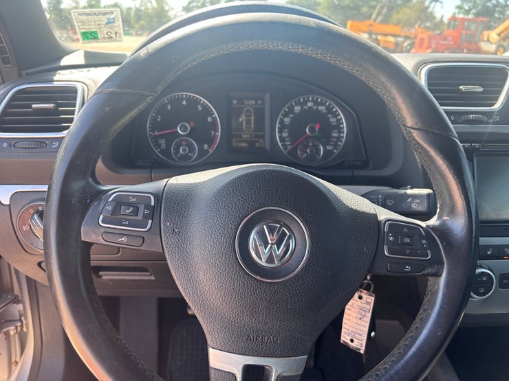 #46090-•-2013-volkswagon-eos-2.0-tsi-image-10