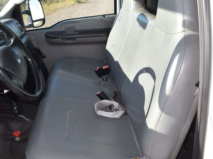2002-ford-f350-xl-image-27