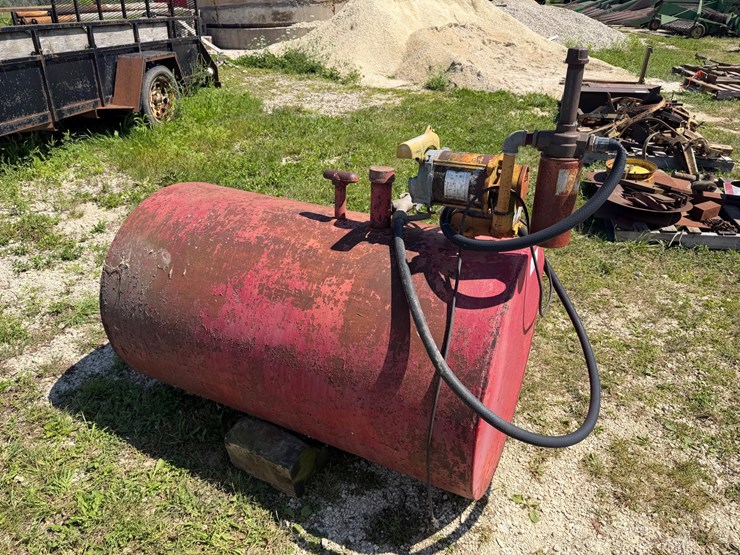 #2526-•-metal-fuel-tank-image-1