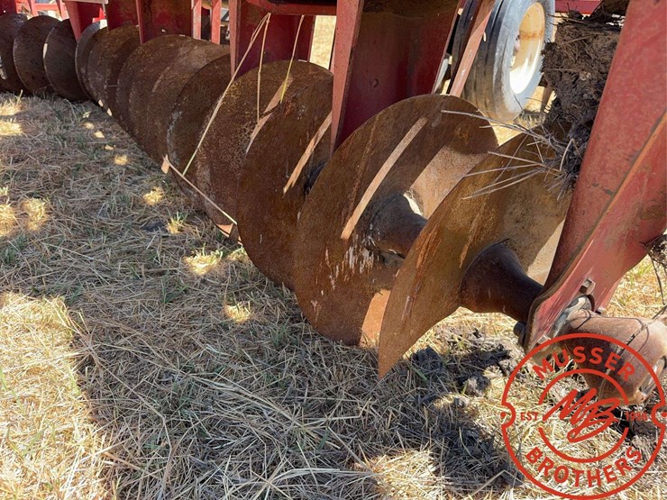 case-ih-485-image-10