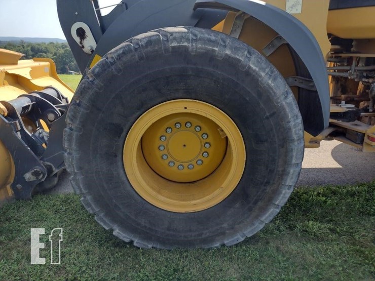 deere-544-p-tier-image-15