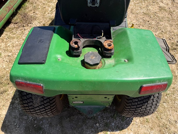 john-deere-345-image-9