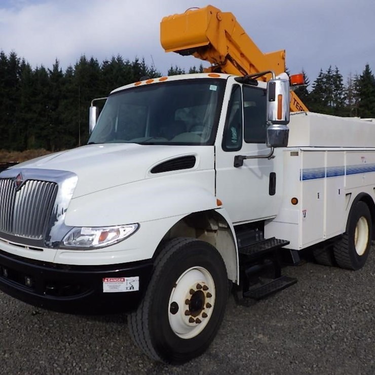 2010 INTERNATIONAL 4400 SBA