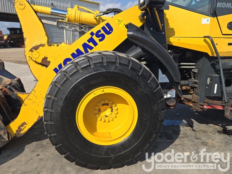2022-komatsu-wa320-8-image-9