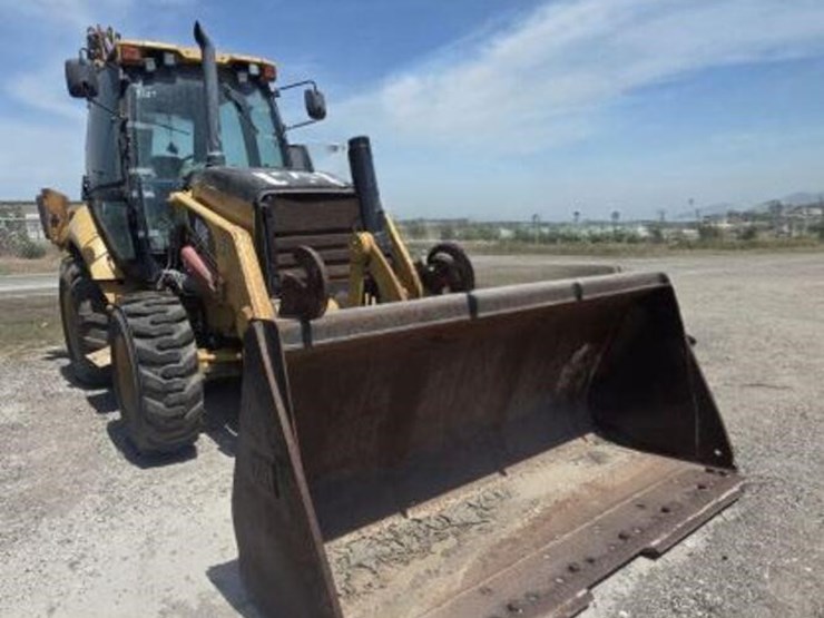 2008-caterpillar-450e-image-2
