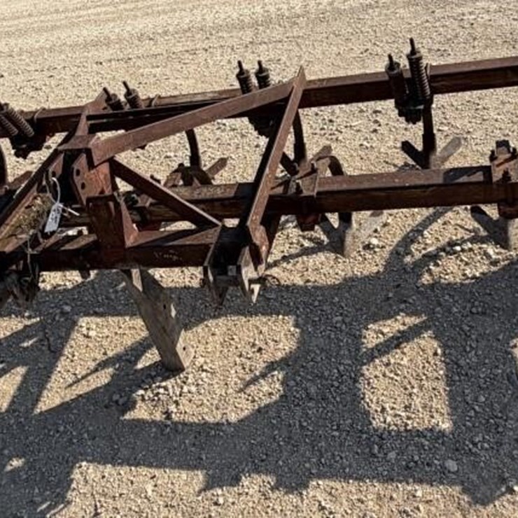 L2 - 14' 3pt Chisel Plow