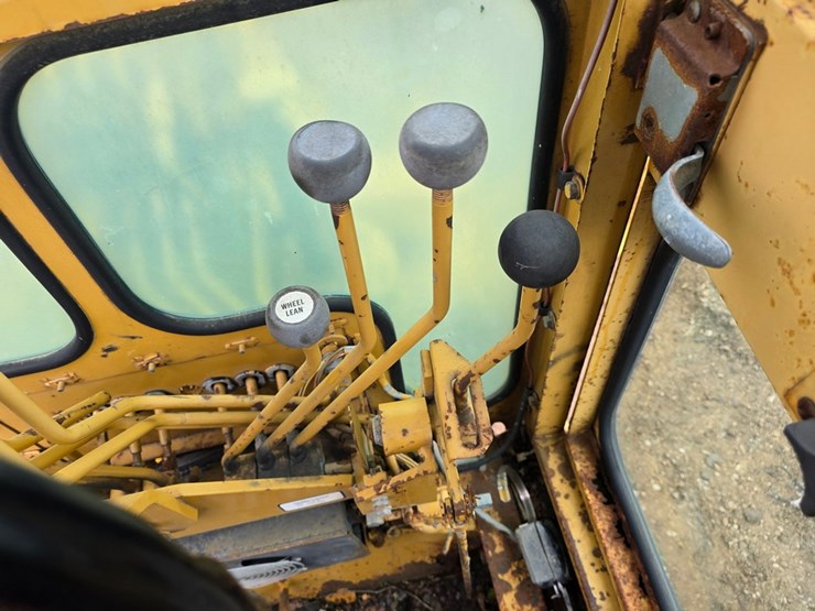 #2053-•-fiat-65-b-motor-grader-image-41