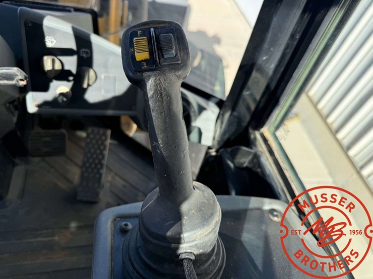 2008-caterpillar-930h-image-29