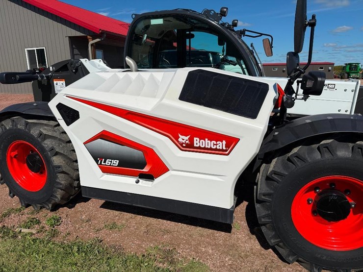 2021-bobcat-tl619-image-22