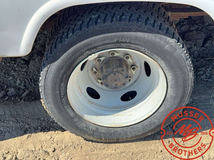 2002-ford-f550-image-21