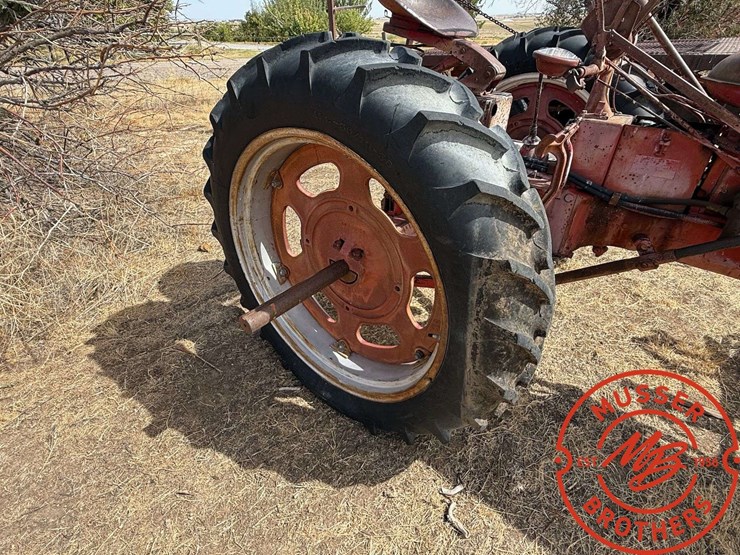 farmall-super-c-tractor-image-6